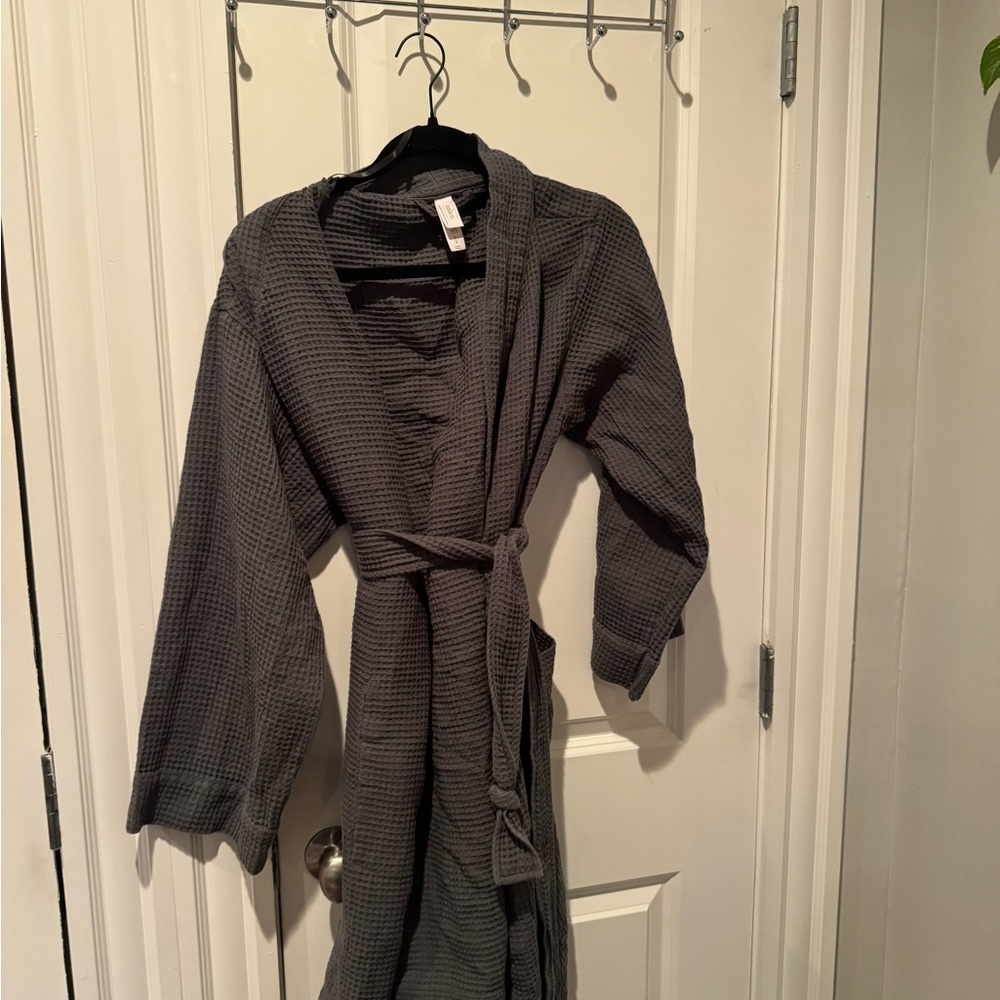 Auden Gray Waffle Knit Robe